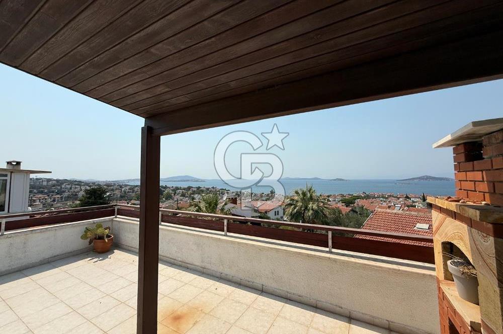 Ayvalık Sahilkentte Deniz Manzaralı Müstakil Villa