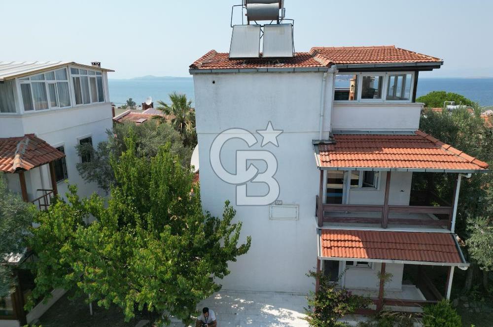 Ayvalık Sahilkentte Deniz Manzaralı Müstakil Villa