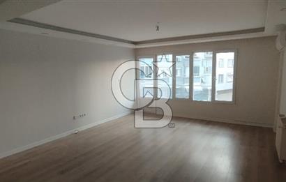 Balçova Ata Caddesinde Merkezi Konumda Lüks 3+1 Kiralık Daire
