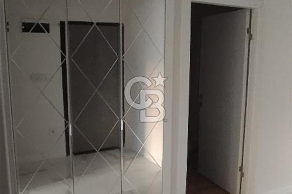 Balçova Ata Caddesinde Merkezi Konumda Lüks 3+1 Kiralık Daire