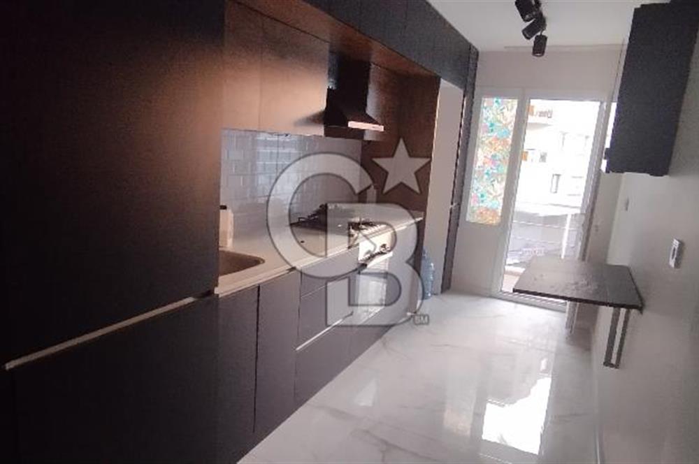 Balçova Ata Caddesinde Merkezi Konumda Lüks 3+1 Kiralık Daire