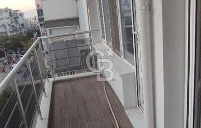 Balçova Ata Caddesinde Merkezi Konumda Lüks 3+1 Kiralık Daire