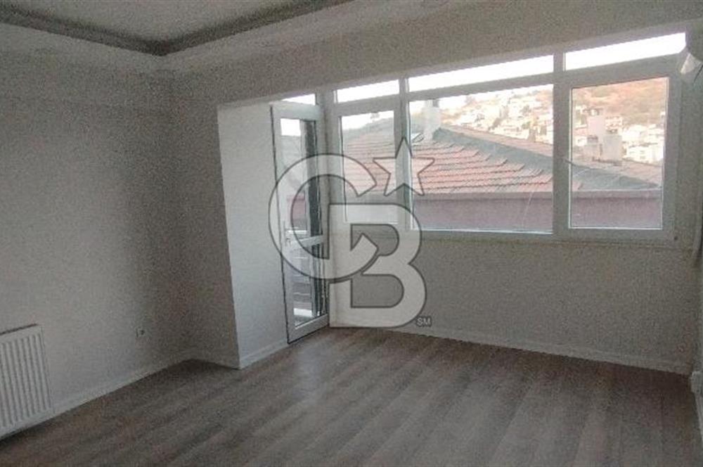 Balçova Ata Caddesinde Merkezi Konumda Lüks 3+1 Kiralık Daire