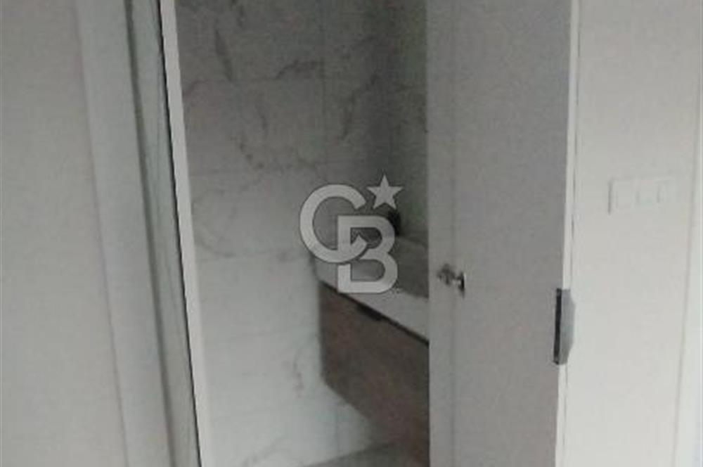 Balçova Ata Caddesinde Merkezi Konumda Lüks 3+1 Kiralık Daire