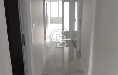 Balçova Ata Caddesinde Merkezi Konumda Lüks 3+1 Kiralık Daire