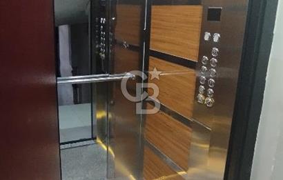 Balçova Ata Caddesinde Merkezi Konumda Lüks 3+1 Kiralık Daire