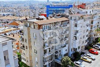 ÜÇKUYULAR'DA SATILIK ARAKAT 3+1 DAİRE