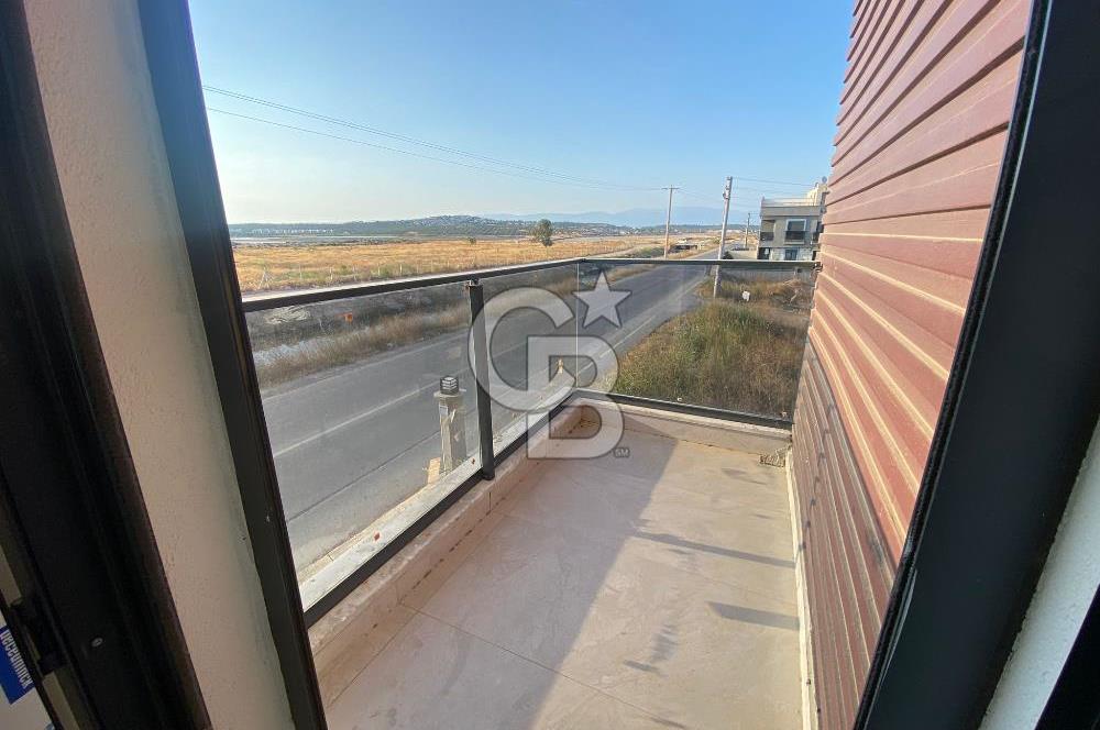 GÖMEÇ SAHİLDE LEB-İ DERYA VİLLA