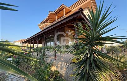 SEFERİHİSAR ULAMIŞTA SATILIK VİLLA – 750 m² ARSA İÇİNDE 3+1 MÜŞTEMİLATLI