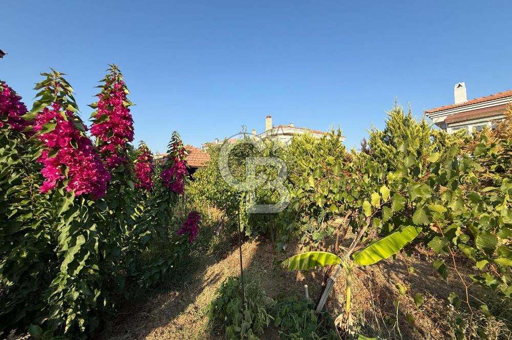 SEFERİHİSAR ULAMIŞTA SATILIK VİLLA – 750 m² ARSA İÇİNDE 3+1 MÜŞTEMİLATLI