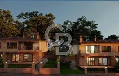 Dikili Uzunburun'da Doğa İle İç İçe Satılık 4+1 Dubleks Villa