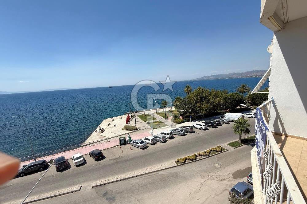 Dikili Merkez Sahilde Harika Deniz Manzaralı Satılık 3+1 Daire