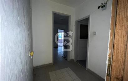 ÇAĞLAYAN'DA ANA CADDE ÜZERİNDE BALKONLU DAİRE