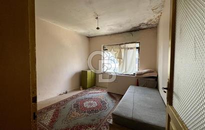 ÇAĞLAYAN'DA VATAN CADDESİ ÜZERİNDE BALKONLU DAİRE