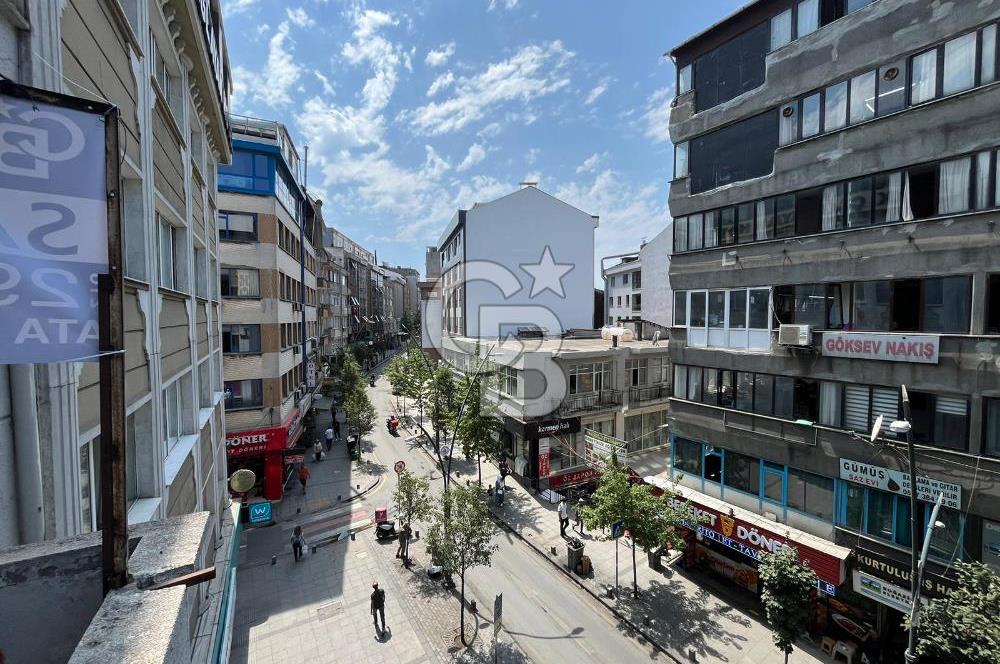 ÇAĞLAYAN'DA VATAN CADDESİ ÜZERİNDE BALKONLU DAİRE