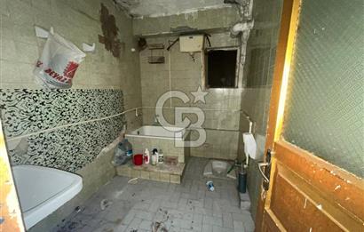 ÇAĞLAYAN'DA VATAN CADDESİ ÜZERİNDE BALKONLU DAİRE