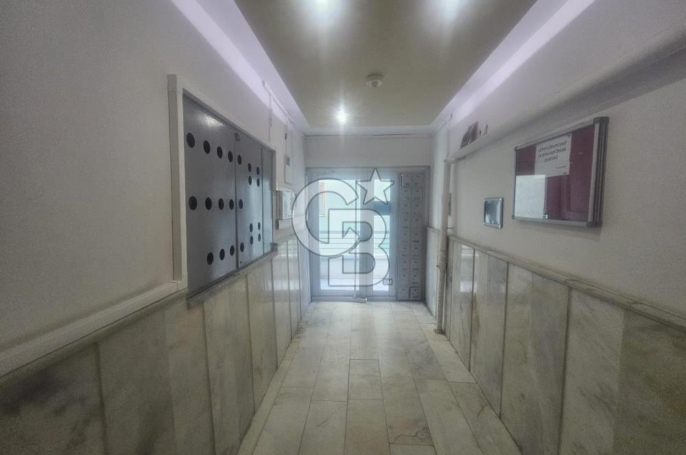 DİKMEN ŞEFTALİ CADDESİNDE BAHÇE KATI SATILIK 1+1