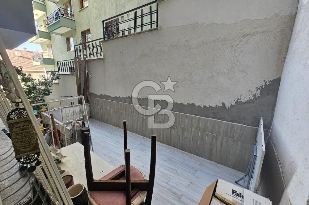 DİKMEN ŞEFTALİ CADDESİNDE BAHÇE KATI SATILIK 1+1