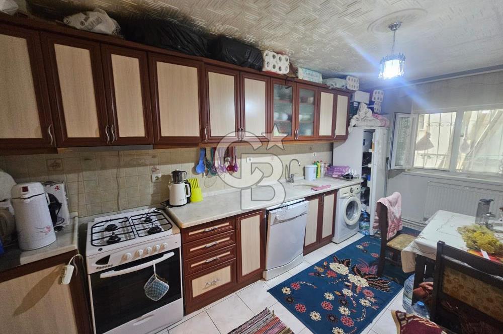 DİKMEN ŞEFTALİ CADDESİNDE BAHÇE KATI SATILIK 1+1