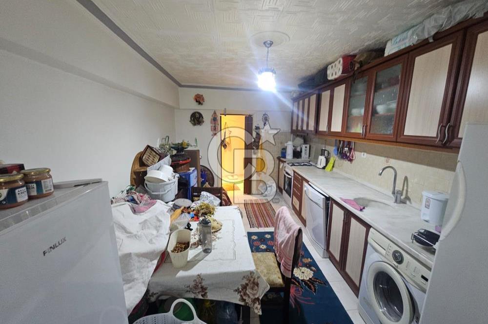 DİKMEN ŞEFTALİ CADDESİNDE BAHÇE KATI SATILIK 1+1