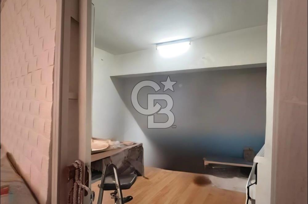 DİKMEN ŞEFTALİ CADDESİNDE BAHÇE KATI SATILIK 1+1