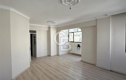 BOSTANLI SUAT TAŞER SOKAĞI'NDA SAHİLE 400 MT MESAFEDE  3+1 KİRALIK DAİRE