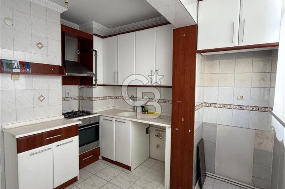 BOSTANLI SUAT TAŞER SOKAĞI'NDA SAHİLE 400 MT MESAFEDE  3+1 KİRALIK DAİRE