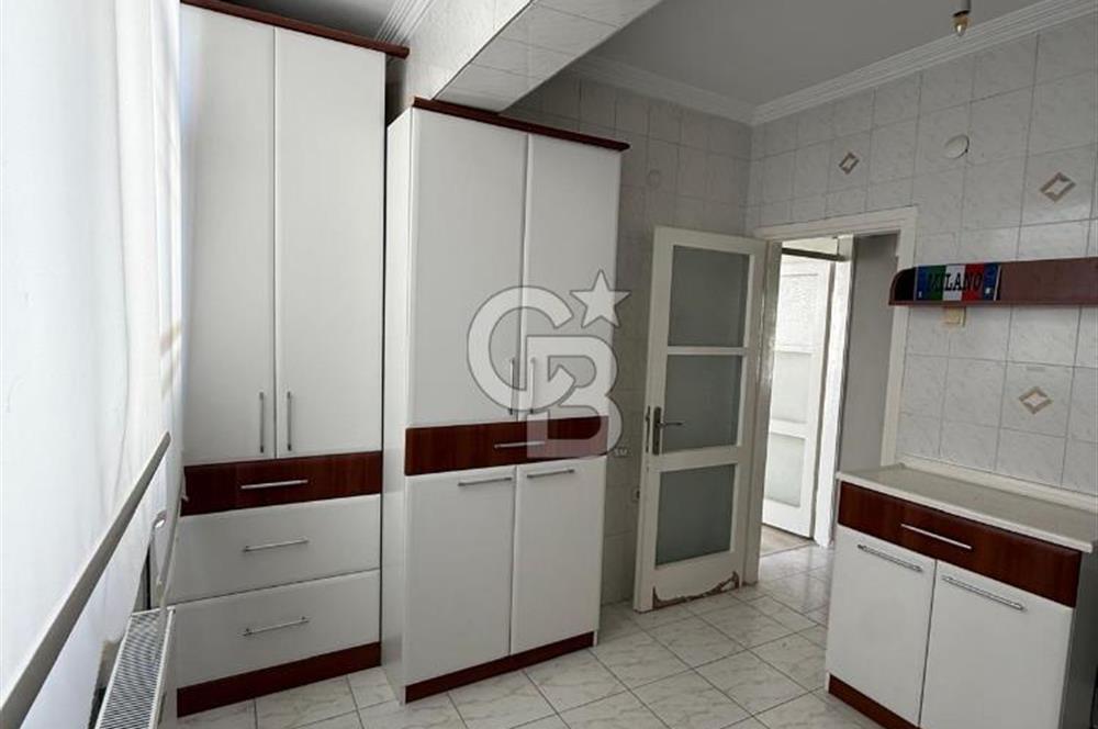 BOSTANLI SUAT TAŞER SOKAĞI'NDA SAHİLE 400 MT MESAFEDE  3+1 KİRALIK DAİRE