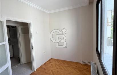 BOSTANLI SUAT TAŞER SOKAĞI'NDA SAHİLE 400 MT MESAFEDE  3+1 KİRALIK DAİRE