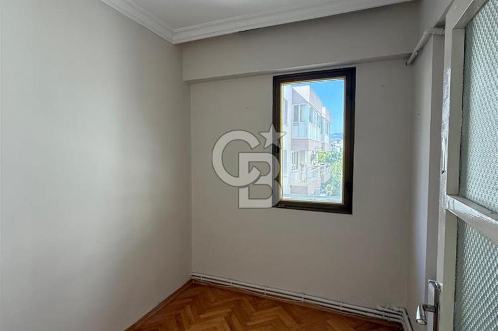 BOSTANLI SUAT TAŞER SOKAĞI'NDA SAHİLE 400 MT MESAFEDE  3+1 KİRALIK DAİRE