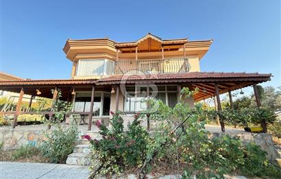 SEFERİHİSAR ULAMIŞTA SATILIK VİLLA – 750 m² ARSA İÇİNDE 3+1 MÜŞTEMİLATLI