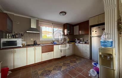 SEFERİHİSAR ULAMIŞTA SATILIK VİLLA – 750 m² ARSA İÇİNDE 3+1 MÜŞTEMİLATLI