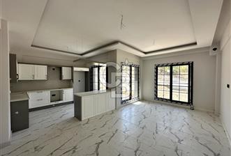 MANİSA KARAOĞLANLI MÜSTAKİL HAVUZLU SATILIK 6+1 VİLLA