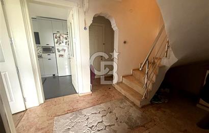 Güzelyurtta Spil Manzaralı Site İçi 5+1 Tripleks Villa