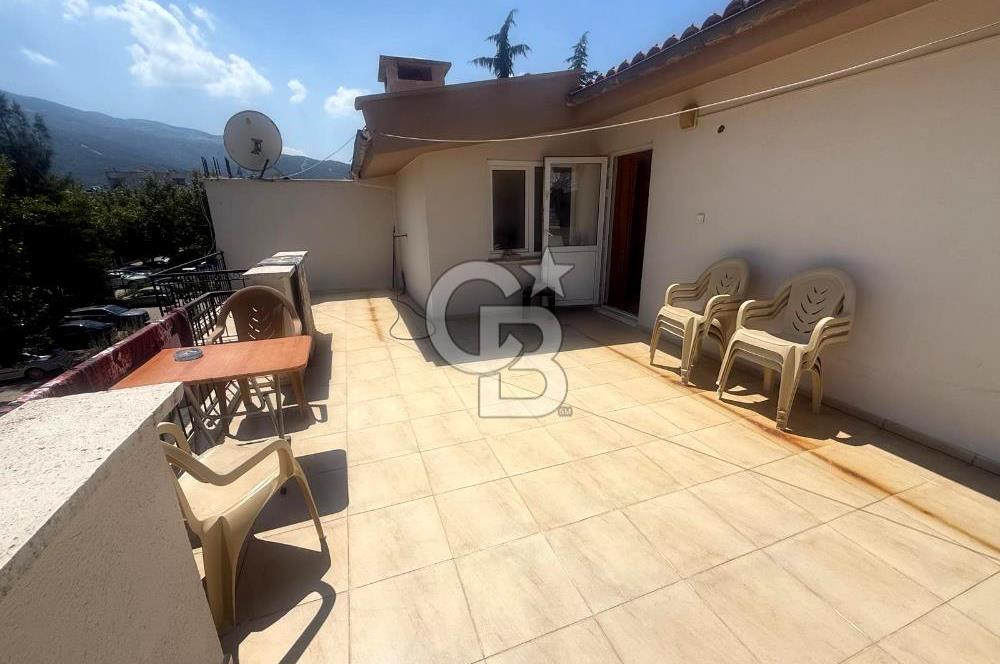 Güzelyurtta Spil Manzaralı Site İçi 5+1 Tripleks Villa