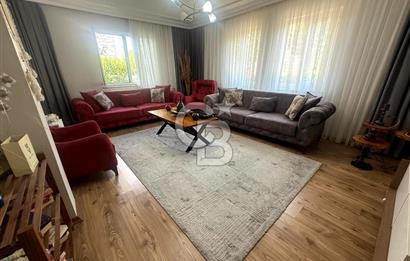 Güzelyurtta Spil Manzaralı Site İçi 5+1 Tripleks Villa