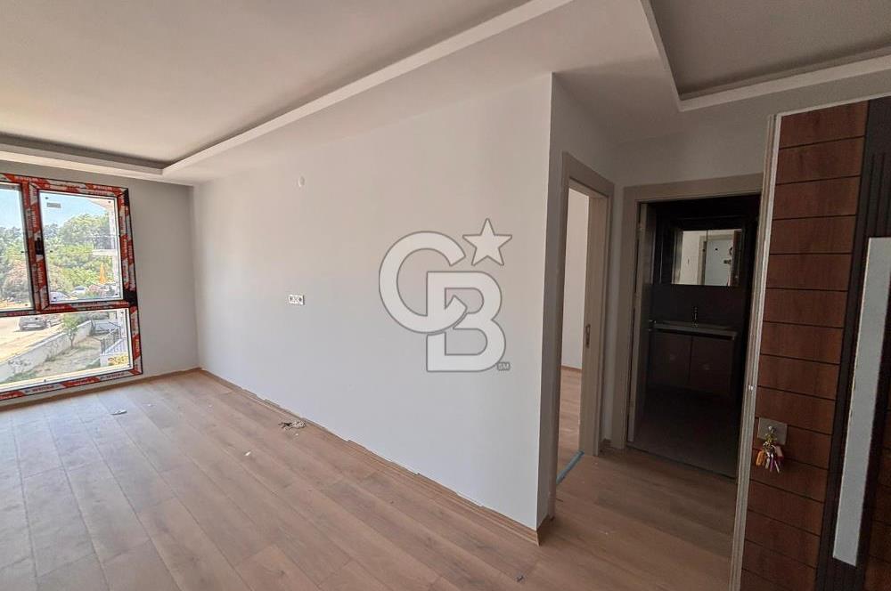 Ayvalık Sarımsaklı'da 1+1 Sıfır Plaja 50m Daire