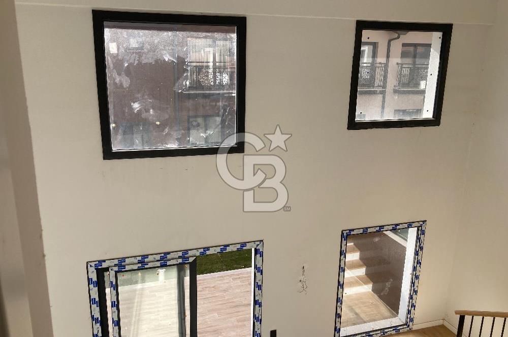 CB SMYRNA'DAN KEMALPAŞA'DA SİTE İÇERİSİNDE KİRALIK 3+1 LÜX VİLLA