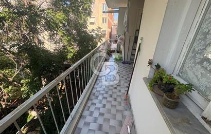 ✅ Karşıyaka Tuna Mahallesi’nde Tiyatro Sokağında, Asansörlü 3+1 Geniş Daire!
