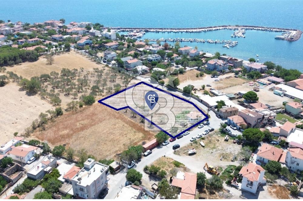 Çandarlı Yarımadada, Mükemmel Konumda 3.716 m2 Satılık Tarla