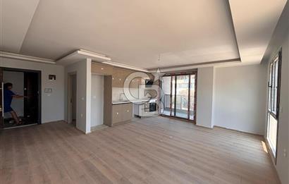 Ayvalık Sarımsaklı'da 1+1 Sıfır Plaja 50m Daire