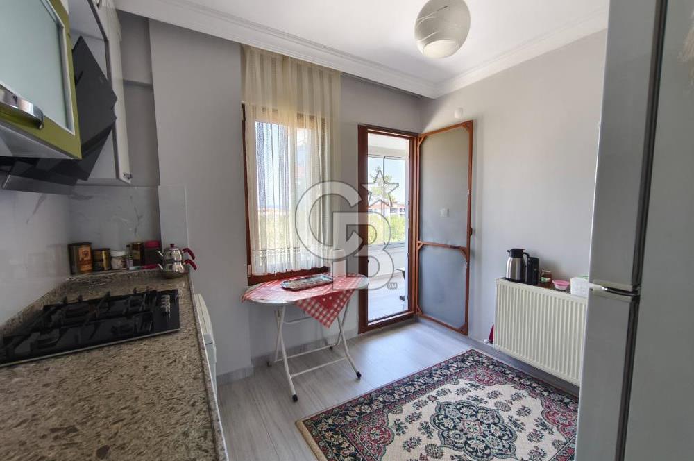 Ayvalık Ali Çetinkaya'da Deniz Manzaralı Satılık 2+1 Daire