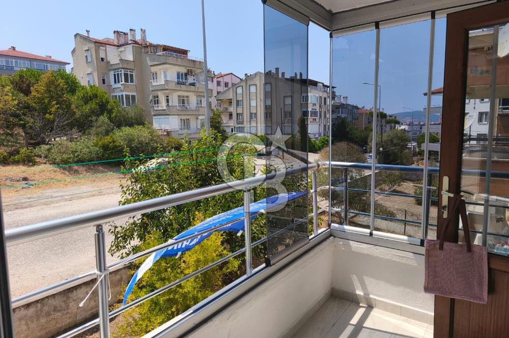 Ayvalık Ali Çetinkaya'da Deniz Manzaralı Satılık 2+1 Daire