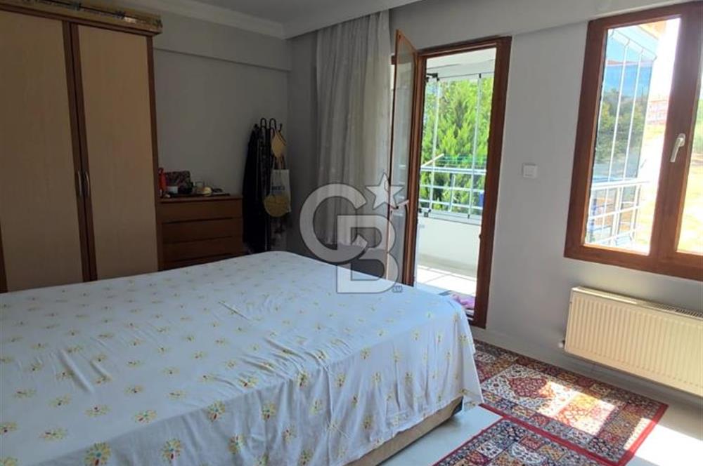 Ayvalık Ali Çetinkaya'da Deniz Manzaralı Satılık 2+1 Daire
