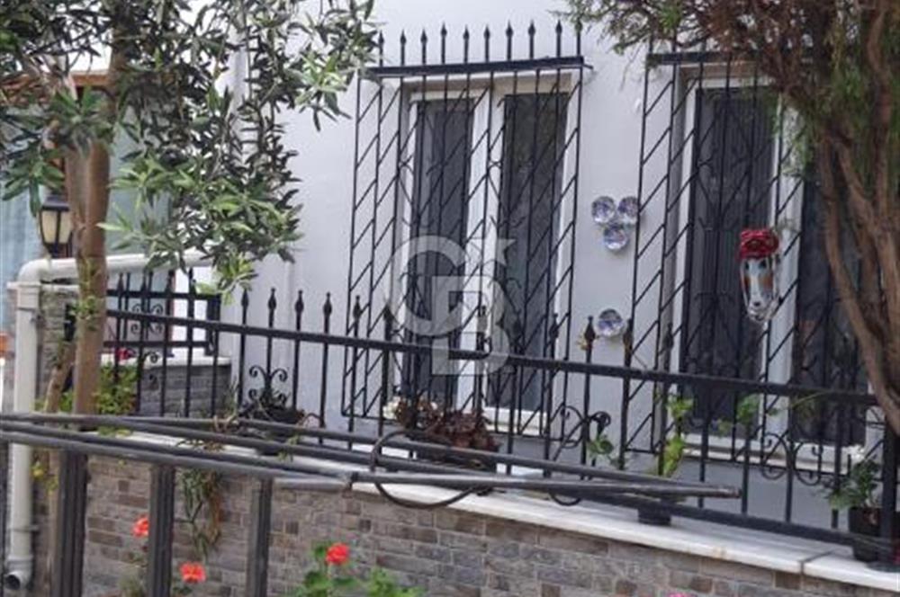 KÜÇÜKKUYU AYVACIKTA 2+1 86 M2 NET MÜSTAKİL BİNA