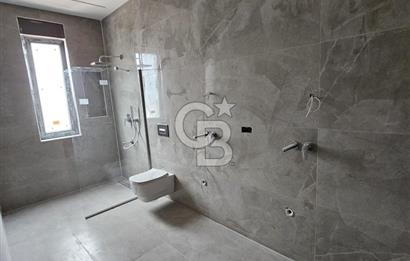 Antalya Döşemealtı Modern Mimarili, Lüks, Havuzlu Satılık Villa