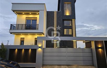 Antalya Döşemealtı'nın Kalbinde Lüks, Modern, Satılık 4+1 Villa!