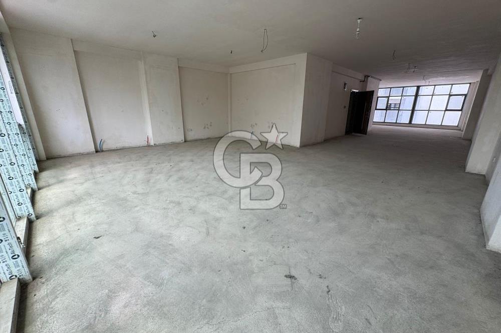 Ümraniye Mithatpaşa caddesi üzeri Kiralık 300 m2 2 katlı ofis