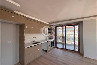 Ayvalık Sarımsaklı'da 1+1 Sıfır Plaja 50m Daire