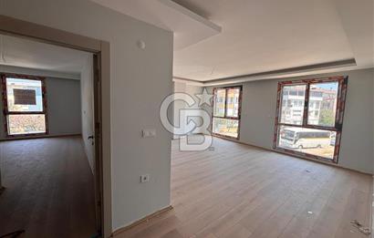 Ayvalık Sarımsaklı'da 1+1 Sıfır Plaja 50m Daire